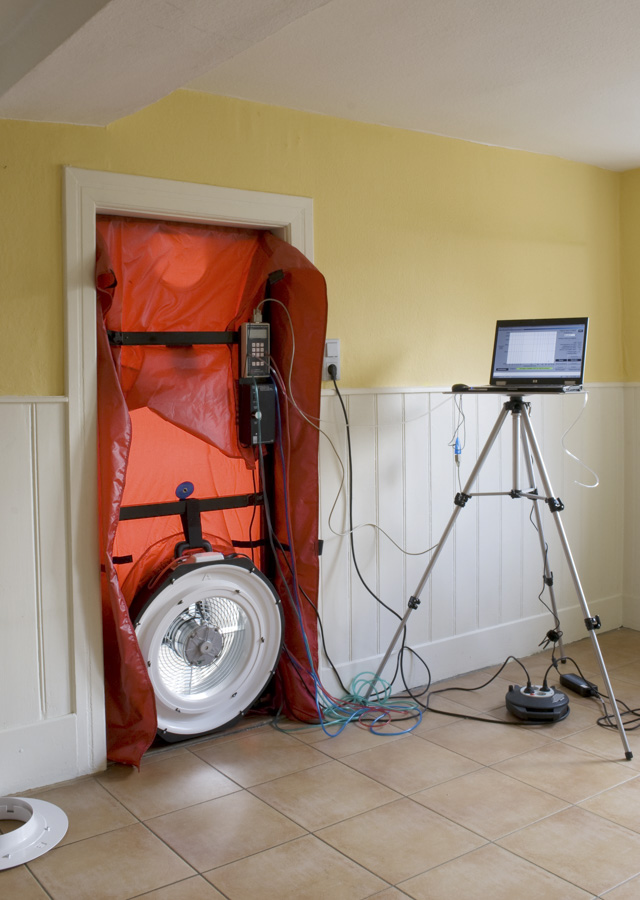 Betonprüfstelle Newe in Fahrdorf Blower-Door-Test